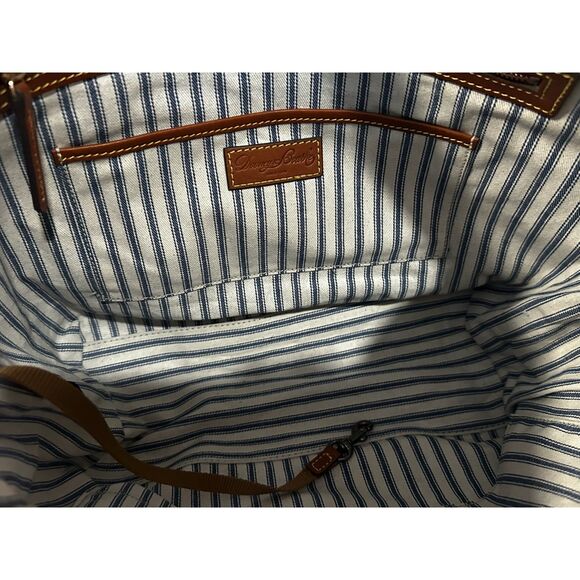 Dooney & Bourke Wayfarer Nylon Zip Tote Pink EUC - Picture 6 of 7